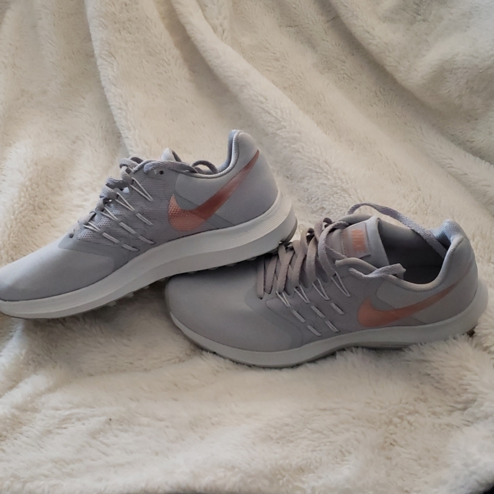 Women's Nike Run Swift